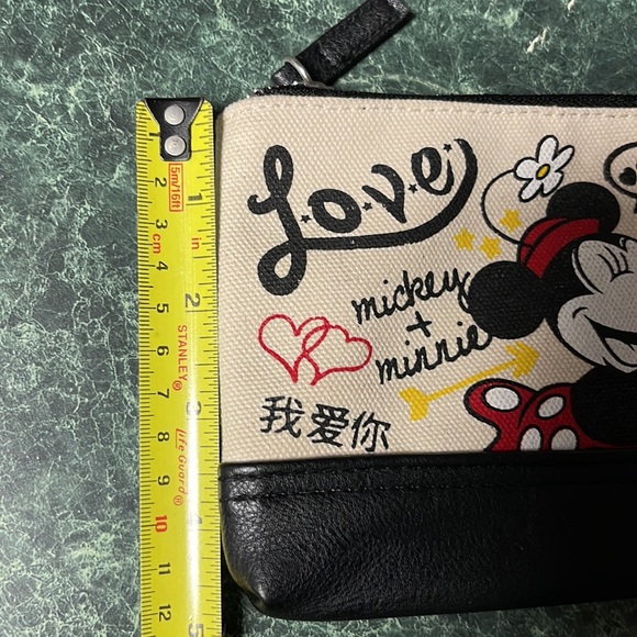 Disney Mickey and Minnie Mouse Make up bag from Disney Store - Picture 9 of 11